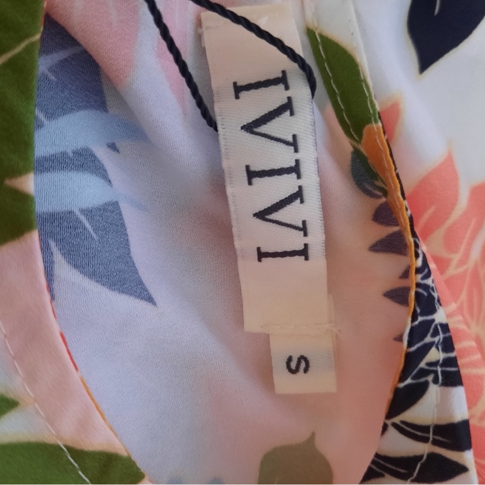Ivivi Boutique Floral Lined Romper - Picture 5 of 5